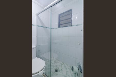 Casa à venda com 150m², 3 quartos e 2 vagas Casa à venda com 150m², 3 quartos e 2 vagasBanheiro de serviço