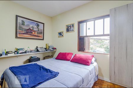 Casa à venda com 150m², 3 quartos e 2 vagas Casa à venda com 150m², 3 quartos e 2 vagasSuíte