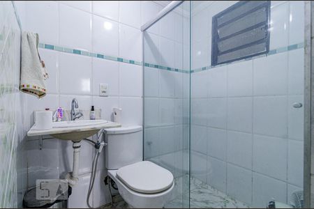 Casa à venda com 150m², 3 quartos e 2 vagas Casa à venda com 150m², 3 quartos e 2 vagasBanheiro de serviço