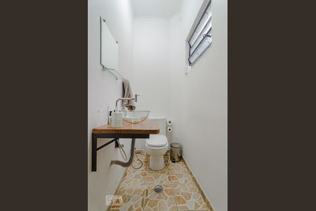Lavabo de casa à venda com 3 quartos, 150m² em Vila Madalena, São Paulo