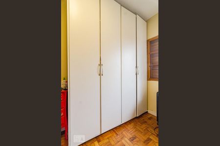 Casa à venda com 150m², 3 quartos e 2 vagas Casa à venda com 150m², 3 quartos e 2 vagasQuarto 3