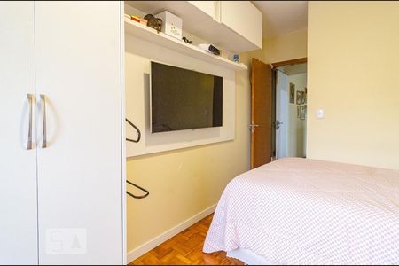 Casa à venda com 150m², 3 quartos e 2 vagas Casa à venda com 150m², 3 quartos e 2 vagasQuarto 3