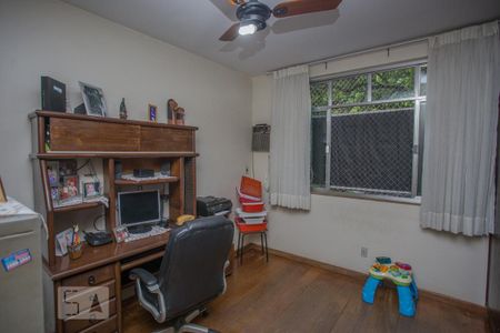 Casa à venda com 210m², 5 quartos e 7 vagasQuarto 4