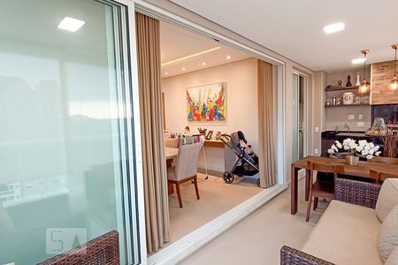 Varanda da sala de apartamento à venda com 3 quartos, 136m² em Alphaville, Santana de Parnaíba