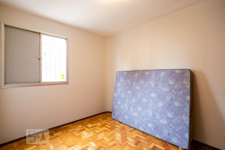 Apartamento à venda com 97m², 3 quartos e 2 vagasQuarto 2