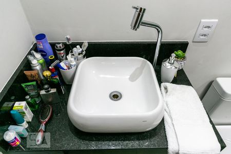 Apartamento à venda com 97m², 3 quartos e 2 vagasBanheiro da Suíte