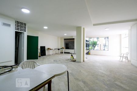 Apartamento à venda com 97m², 3 quartos e 2 vagasÁrea comum - Salão de festas