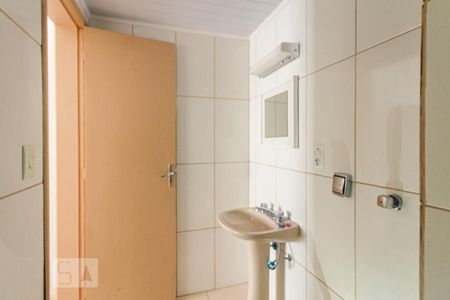 Banheiro de apartamento para alugar com 1 quarto, 40m² em Floresta, Porto Alegre
