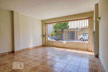 Casa à venda com 150m², 3 quartos e 1 vagaGaragem