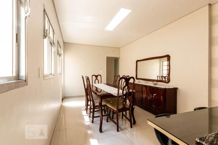 Casa à venda com 150m², 3 quartos e 1 vagaCopa