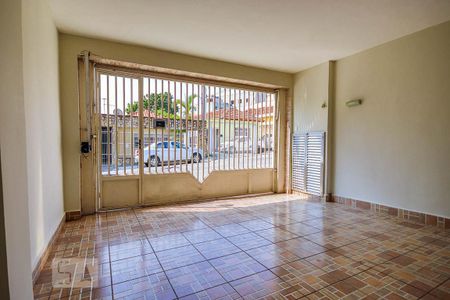 Casa à venda com 150m², 3 quartos e 1 vagaGaragem