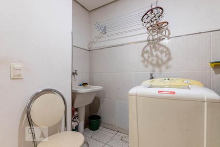 Casa à venda com 150m², 3 quartos e 1 vagaÁrea de serviço