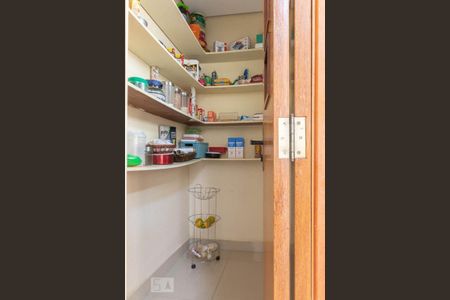 Casa à venda com 150m², 3 quartos e 1 vagaDespensa