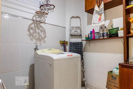 Casa à venda com 150m², 3 quartos e 1 vagaÁrea de serviço