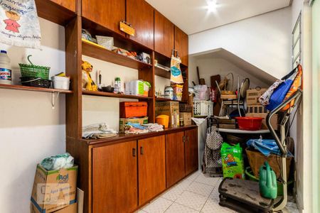 Casa à venda com 150m², 3 quartos e 1 vagaÁrea de serviço