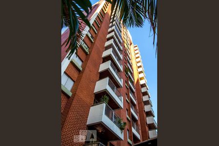 Apartamento à venda com 42m², 1 quarto e 1 vaga Apartamento à venda com 42m², 1 quarto e 1 vagaFachada