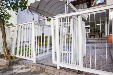 Apartamento à venda com 42m², 1 quarto e 1 vaga Apartamento à venda com 42m², 1 quarto e 1 vagaFachada