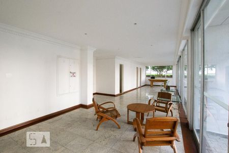 Apartamento à venda com 42m², 1 quarto e 1 vaga Apartamento à venda com 42m², 1 quarto e 1 vagaÁrea comum - Salão de festas