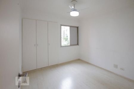 Quarto de apartamento à venda com 1 quarto, 42m² em Indianópolis, São Paulo