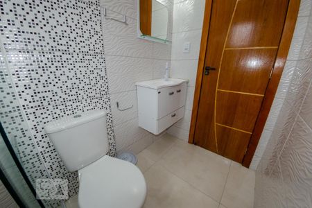Apartamento para alugar com 80m², 2 quartos e 1 vaga Apartamento para alugar com 80m², 2 quartos e 1 vagaBanheiro social