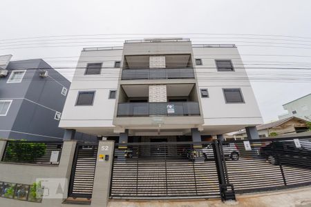 Apartamento para alugar com 80m², 2 quartos e 1 vaga Apartamento para alugar com 80m², 2 quartos e 1 vagaFachada