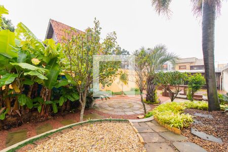 Casa para alugar com 454m², 3 quartos e 3 vagasQuintal