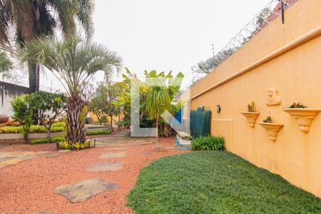 Casa para alugar com 454m², 3 quartos e 3 vagasQuintal