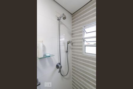 Casa à venda com 240m², 3 quartos e 3 vagasBanheiro da Suíte 2