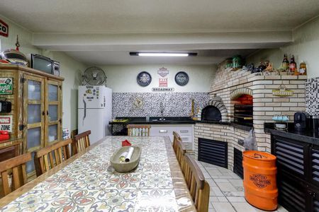 Casa à venda com 240m², 3 quartos e 3 vagasEspaço Gourmet