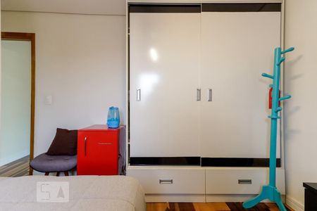 Casa à venda com 240m², 3 quartos e 3 vagasSuíte 2