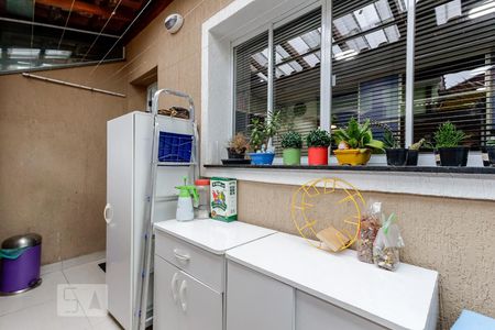 Casa à venda com 240m², 3 quartos e 3 vagasÁrea de Serviço