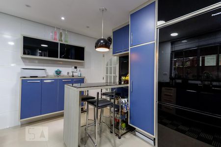 Casa à venda com 240m², 3 quartos e 3 vagasCozinha