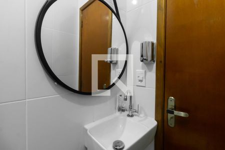 Apartamento à venda com 28m², 2 quartos e sem vaga Apartamento à venda com 28m², 2 quartos e sem vagaBanheiro