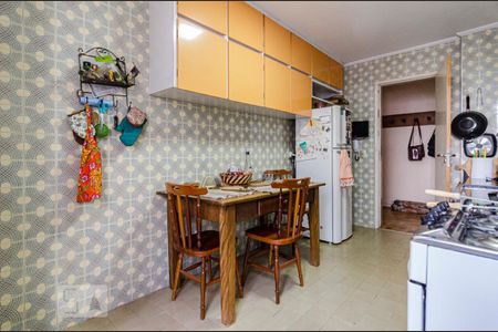 Apartamento à venda com 133m², 4 quartos e 1 vagaCozinha