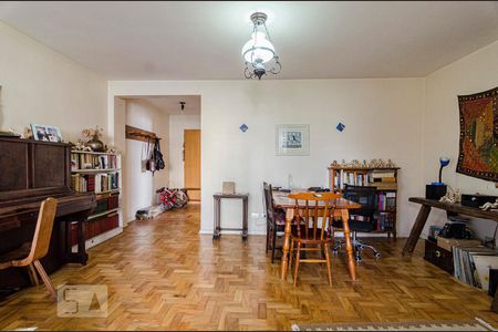 Apartamento à venda com 133m², 4 quartos e 1 vagaSala