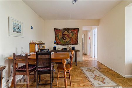 Apartamento à venda com 133m², 4 quartos e 1 vagaSala