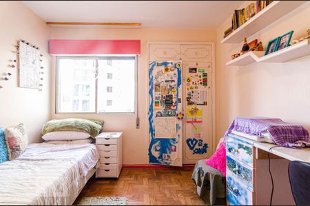 Apartamento à venda com 133m², 4 quartos e 1 vagaQuarto 2