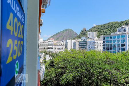 Vista de kitnet/studio para alugar com 1 quarto, 27m² em Copacabana, Rio de Janeiro