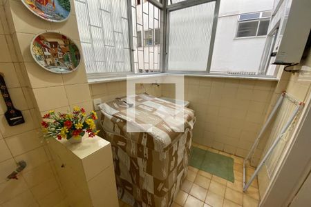 Apartamento à venda com 70m², 2 quartos e 1 vagaÁrea de Serviço