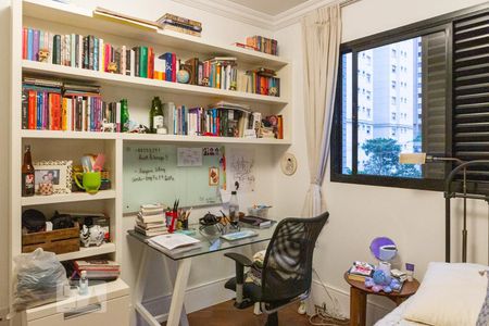 Apartamento à venda com 170m², 4 quartos e 3 vagas Apartamento à venda com 170m², 4 quartos e 3 vagasQuarto 4