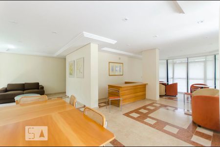 Apartamento à venda com 170m², 4 quartos e 3 vagas Apartamento à venda com 170m², 4 quartos e 3 vagasÁrea comum