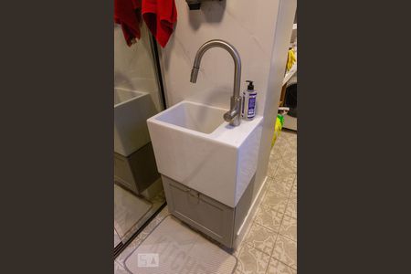 Apartamento à venda com 170m², 4 quartos e 3 vagas Apartamento à venda com 170m², 4 quartos e 3 vagasÁrea de Serviço