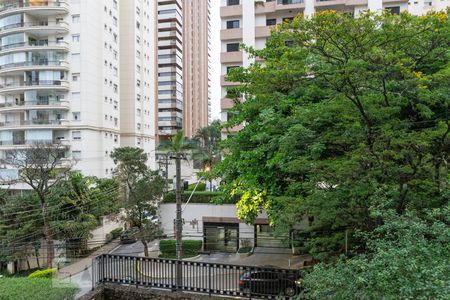 Apartamento à venda com 170m², 4 quartos e 3 vagas Apartamento à venda com 170m², 4 quartos e 3 vagasVista do Quarto 4