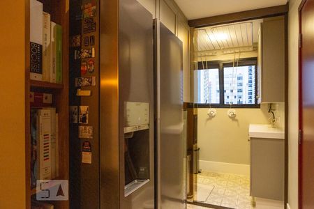 Apartamento à venda com 170m², 4 quartos e 3 vagas Apartamento à venda com 170m², 4 quartos e 3 vagasCozinha