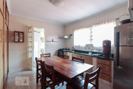 Casa à venda com 231m², 3 quartos e 1 vagaCozinha