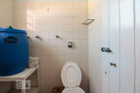 Casa à venda com 231m², 3 quartos e 1 vagaBanheiro de serviço