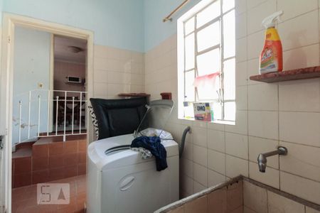 Casa à venda com 231m², 3 quartos e 1 vagaÁrea de serviço