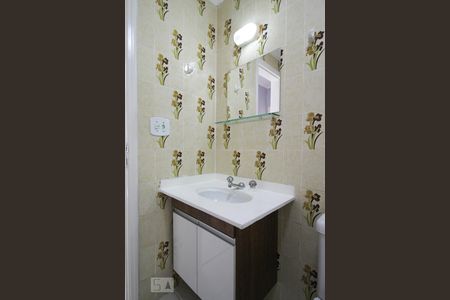 Apartamento à venda com 118m², 3 quartos e 3 vagas Apartamento à venda com 118m², 3 quartos e 3 vagasBanheiro