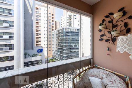 Varanda de apartamento à venda com 3 quartos, 100m² em Itaim Bibi, São Paulo