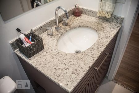 Apartamento à venda com 55m², 2 quartos e 1 vagaBanheiro - Torneira